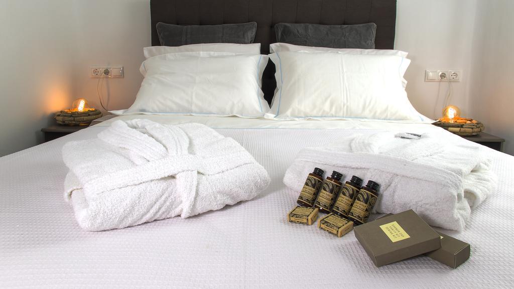 Avalon Mykonos Suites Супер Парадайз Бийч Екстериор снимка